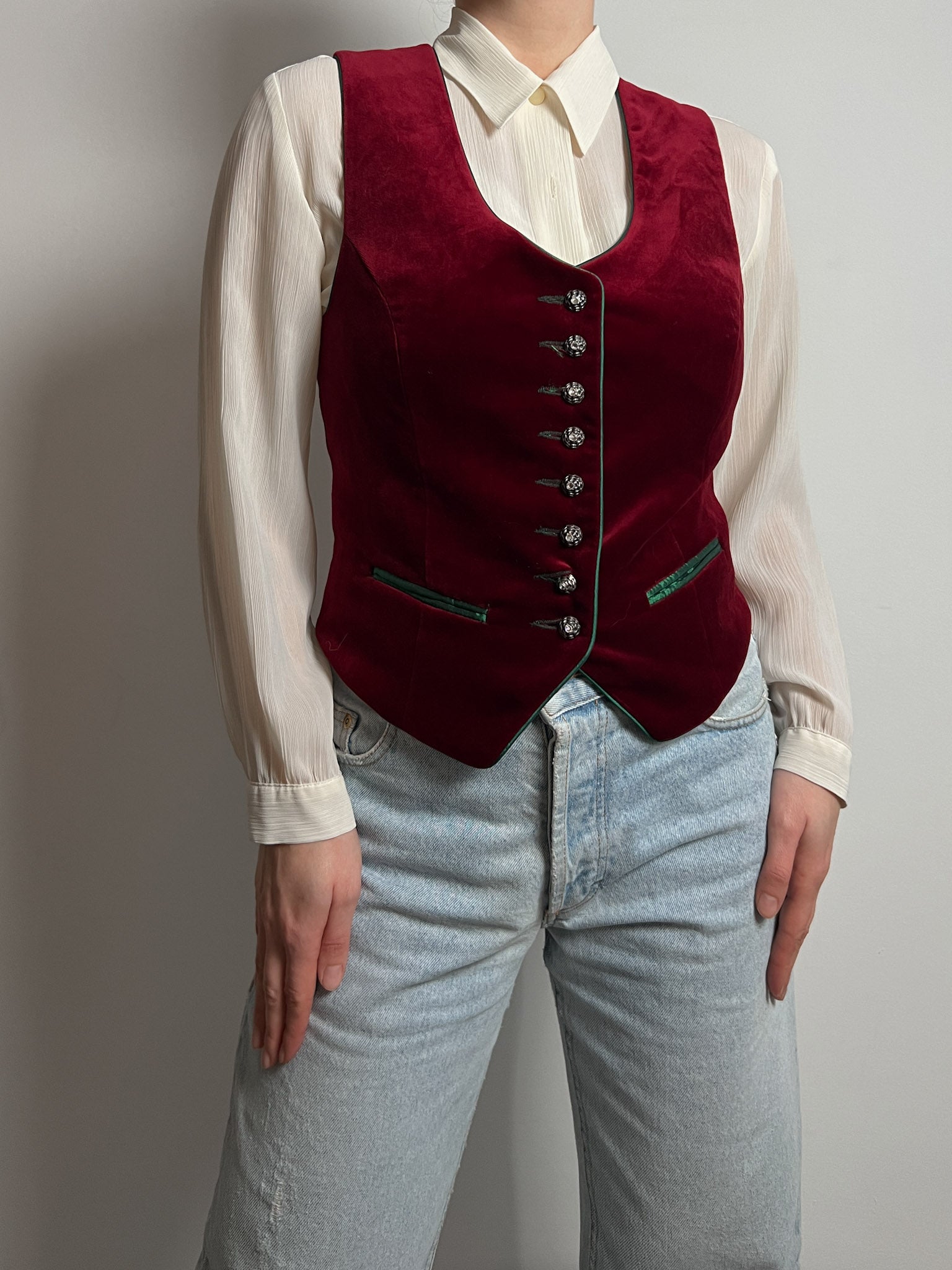 Pure velvet bordeaux vest