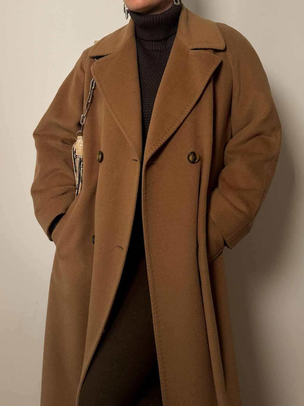 Piacenza pure wool camel coat