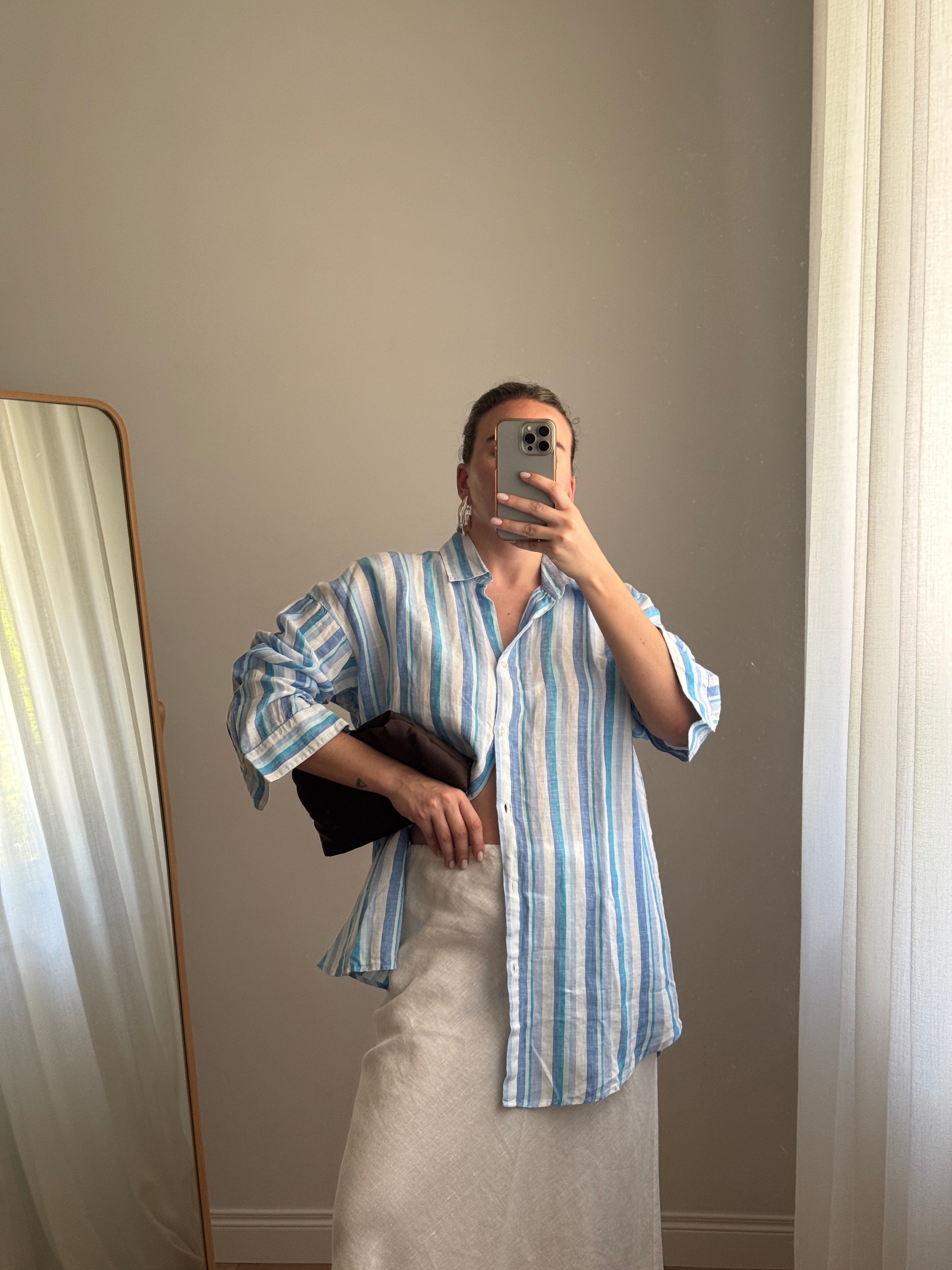 Camicia over in lino a righe azzurre