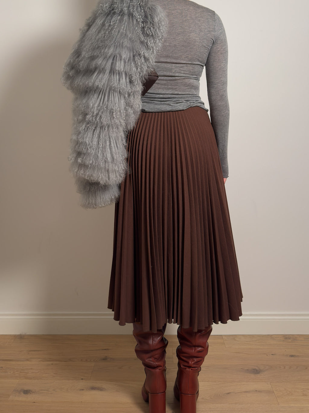 Pure virgin wool rust pleated skirt