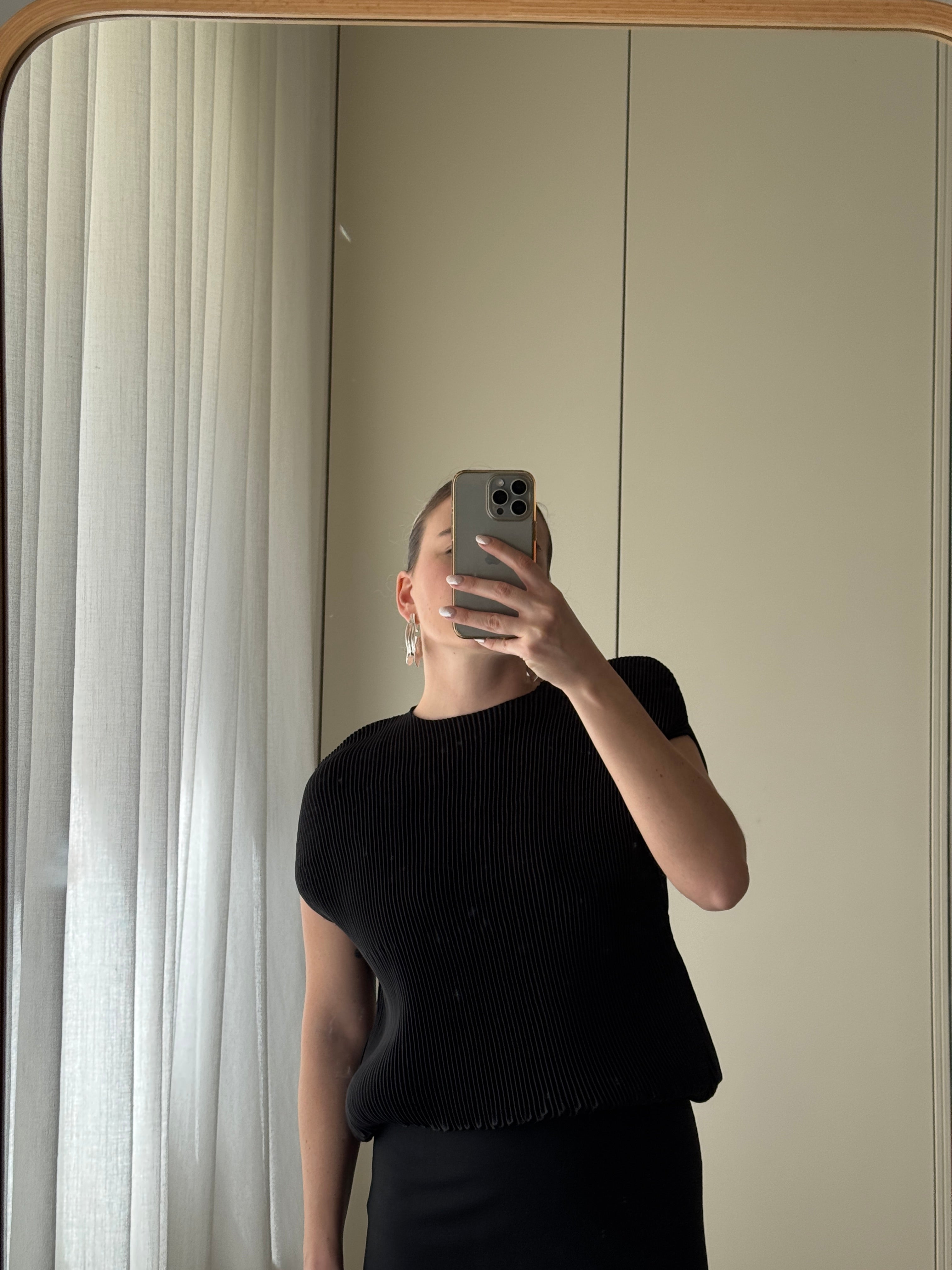Top plissettato nero