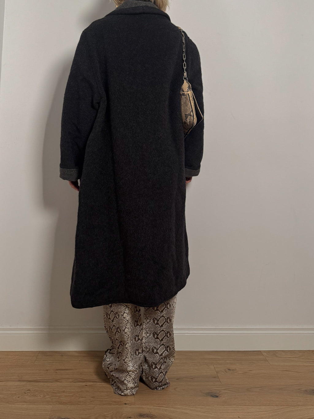 Pure wool anthracite coat