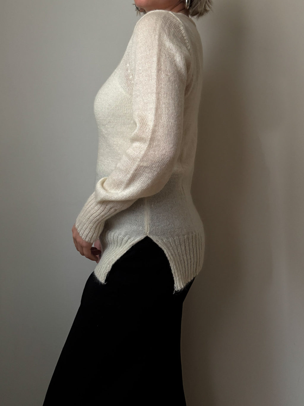 Pure wool ivory pull