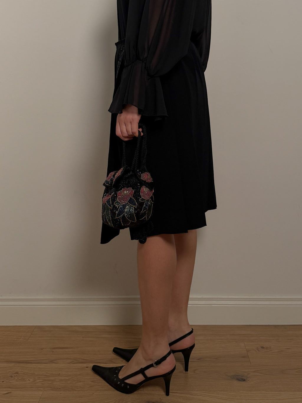 Pleated black skirt
