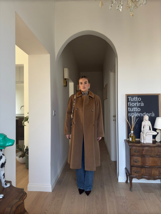 Piacenza pure wool camel coat