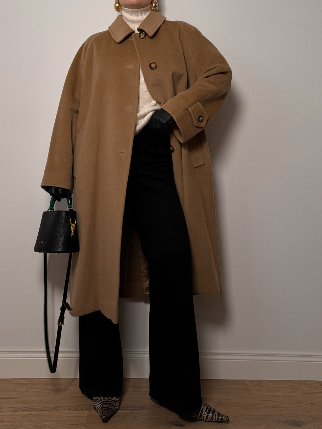 Piacenza pure virgin wool camel coat