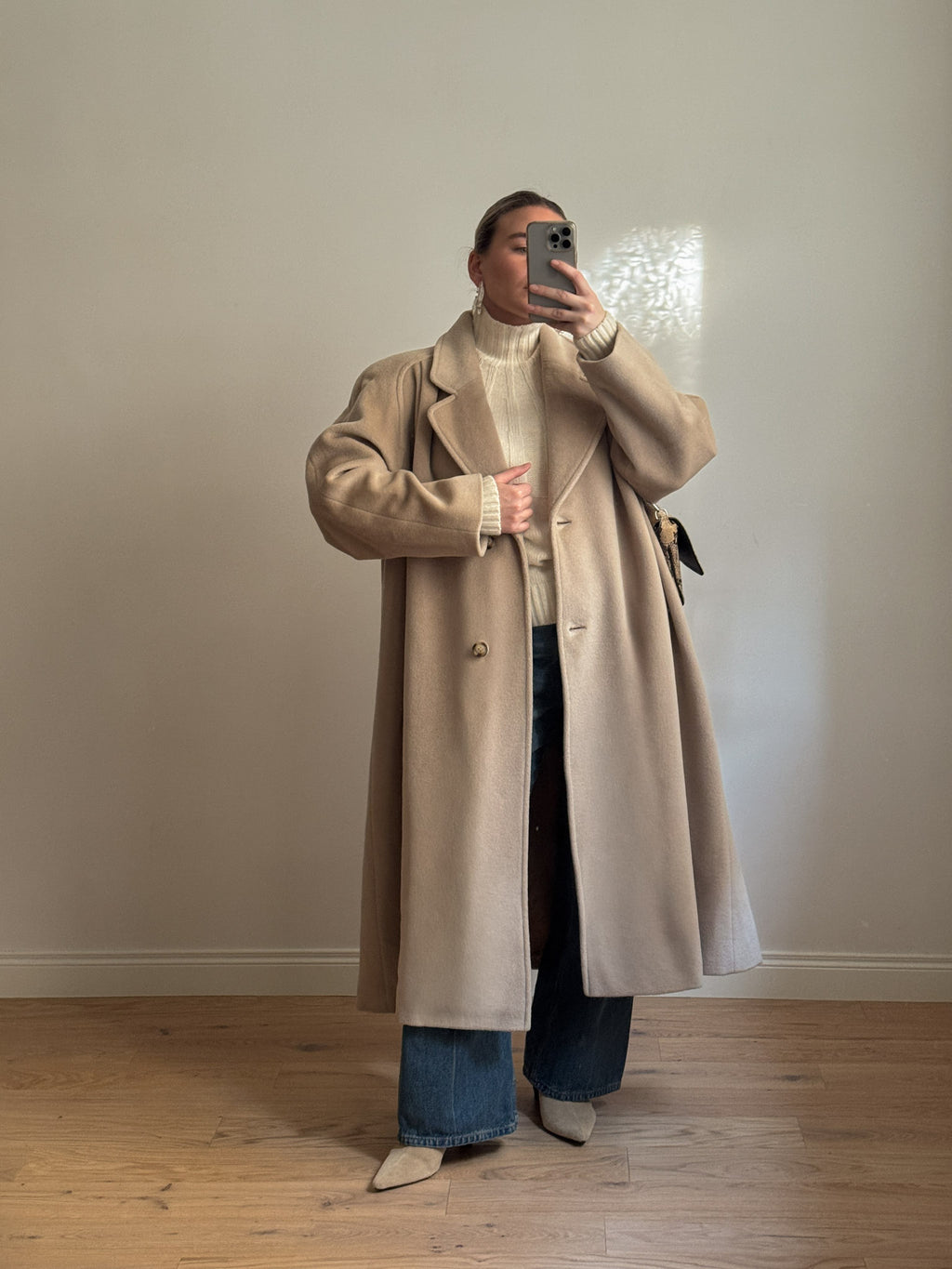 Pure virgin wool sand coat