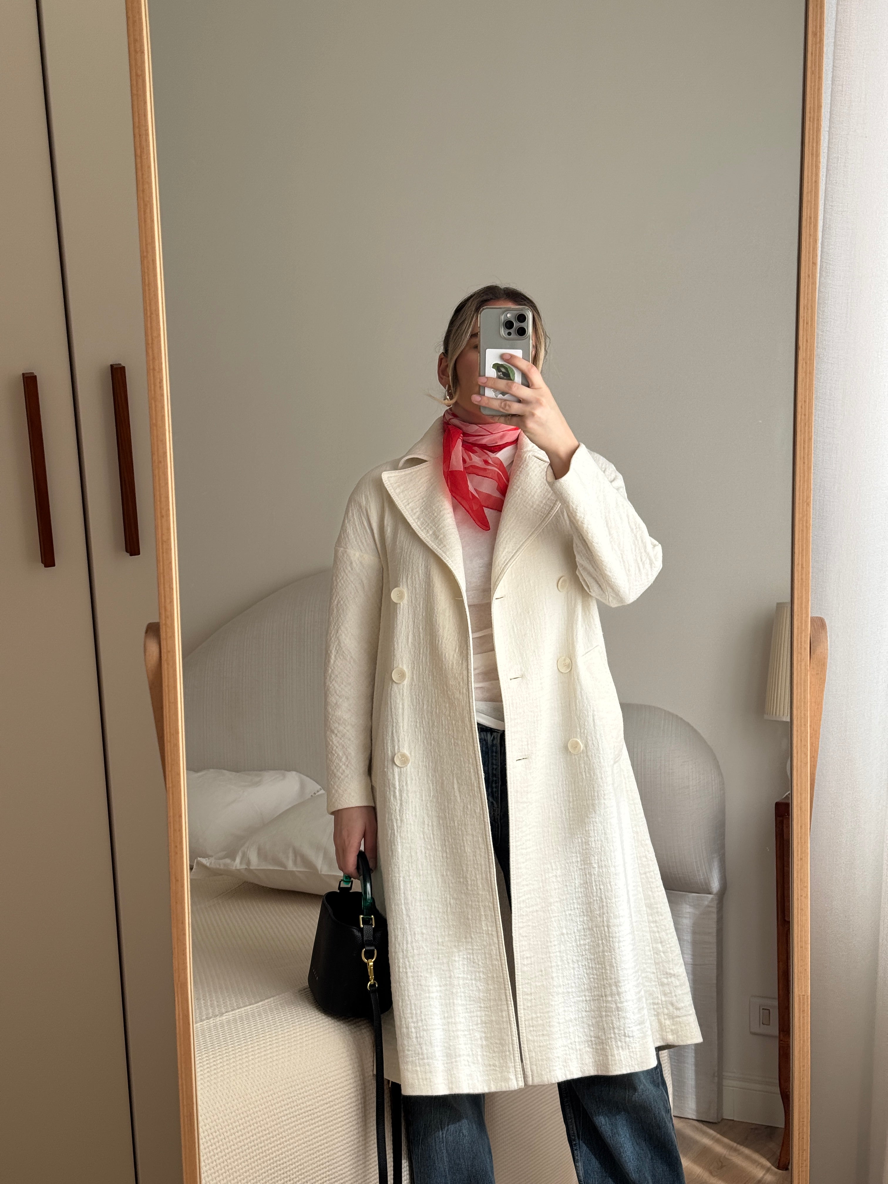Cotton and linen ivory trench