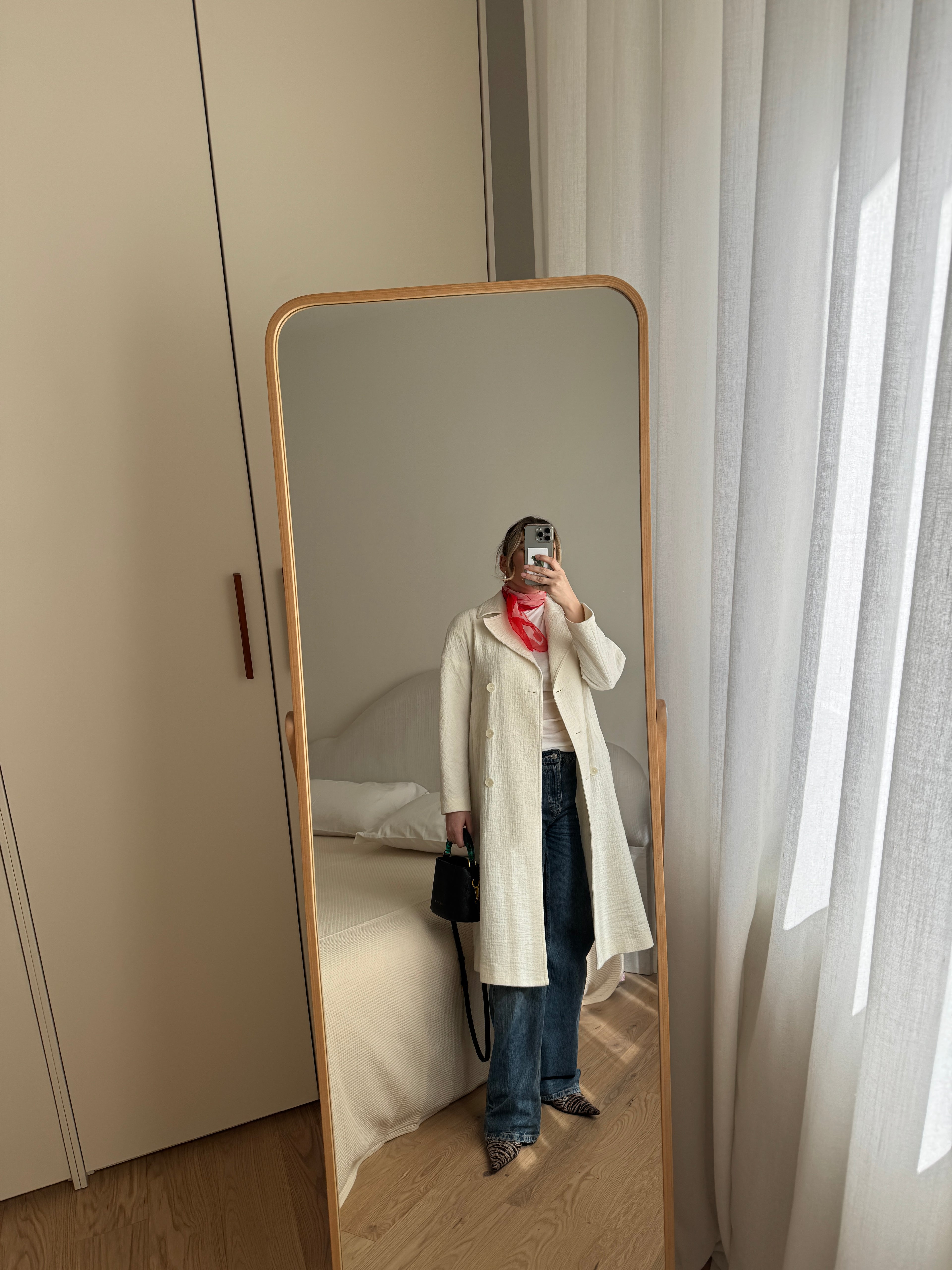 Cotton and linen ivory trench
