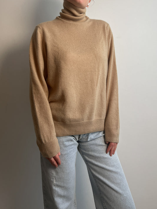 Pure cashmere beige turtleneck