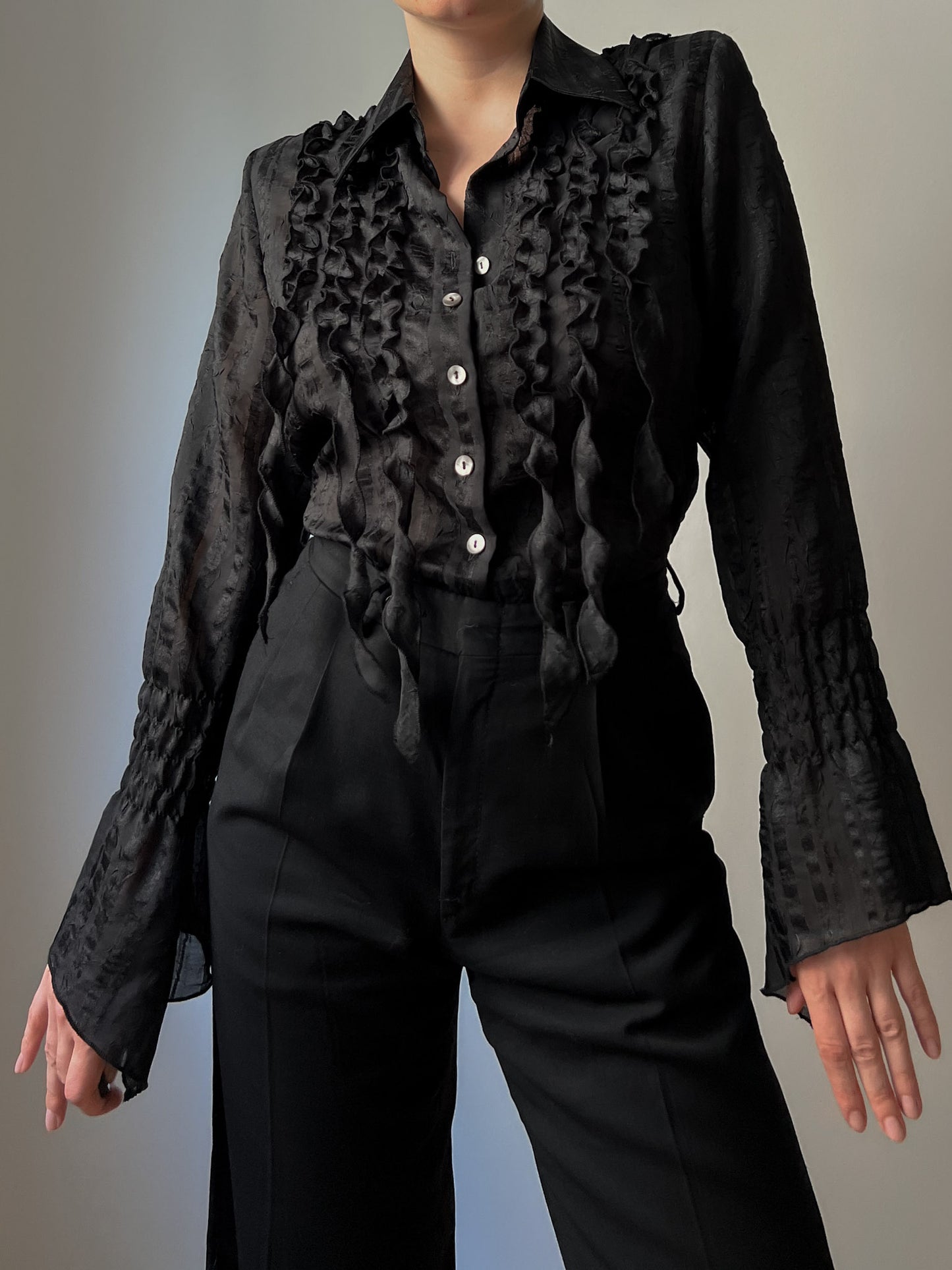 Froissè black blouse