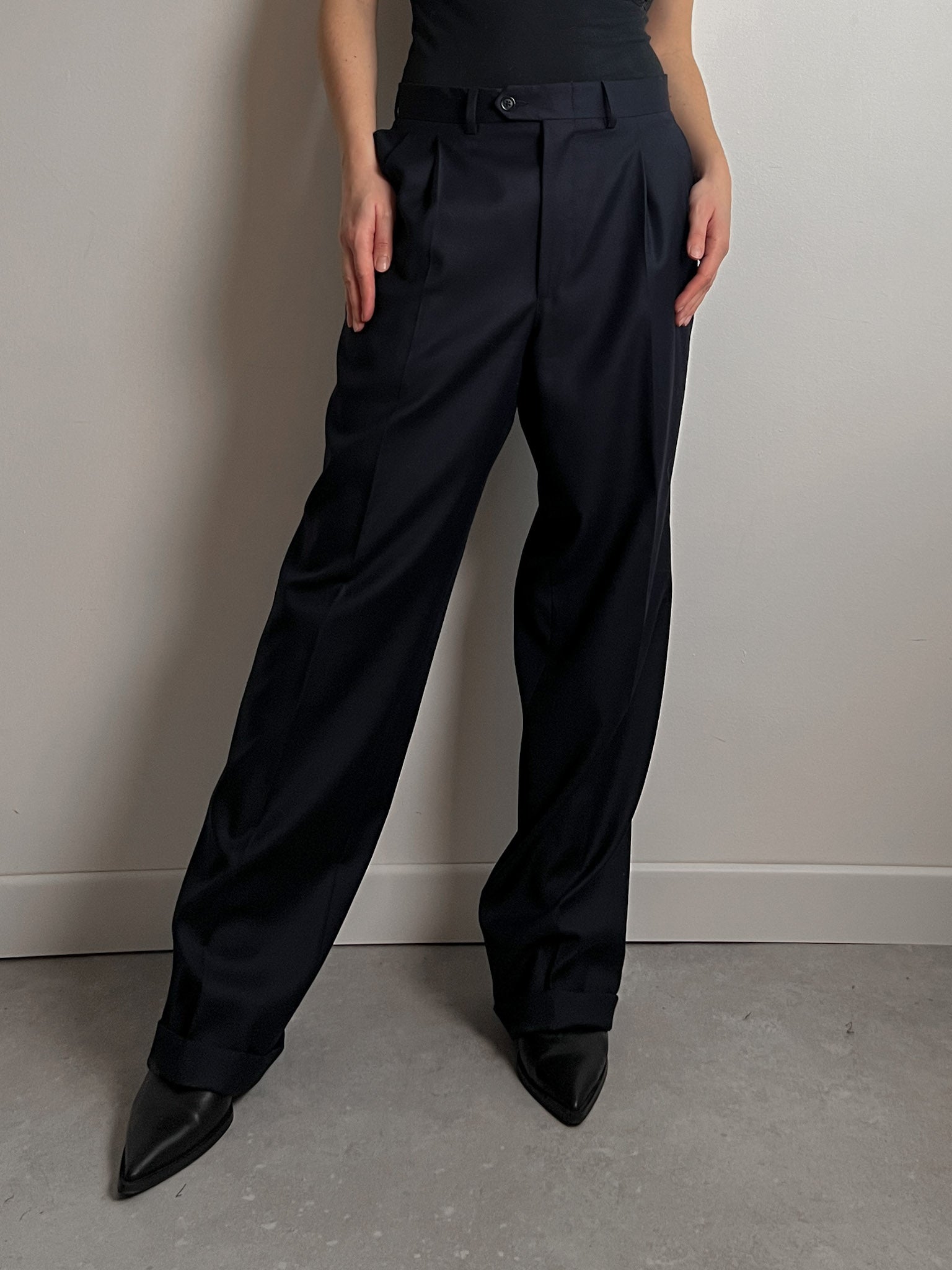 Pure virgin wool blue suit