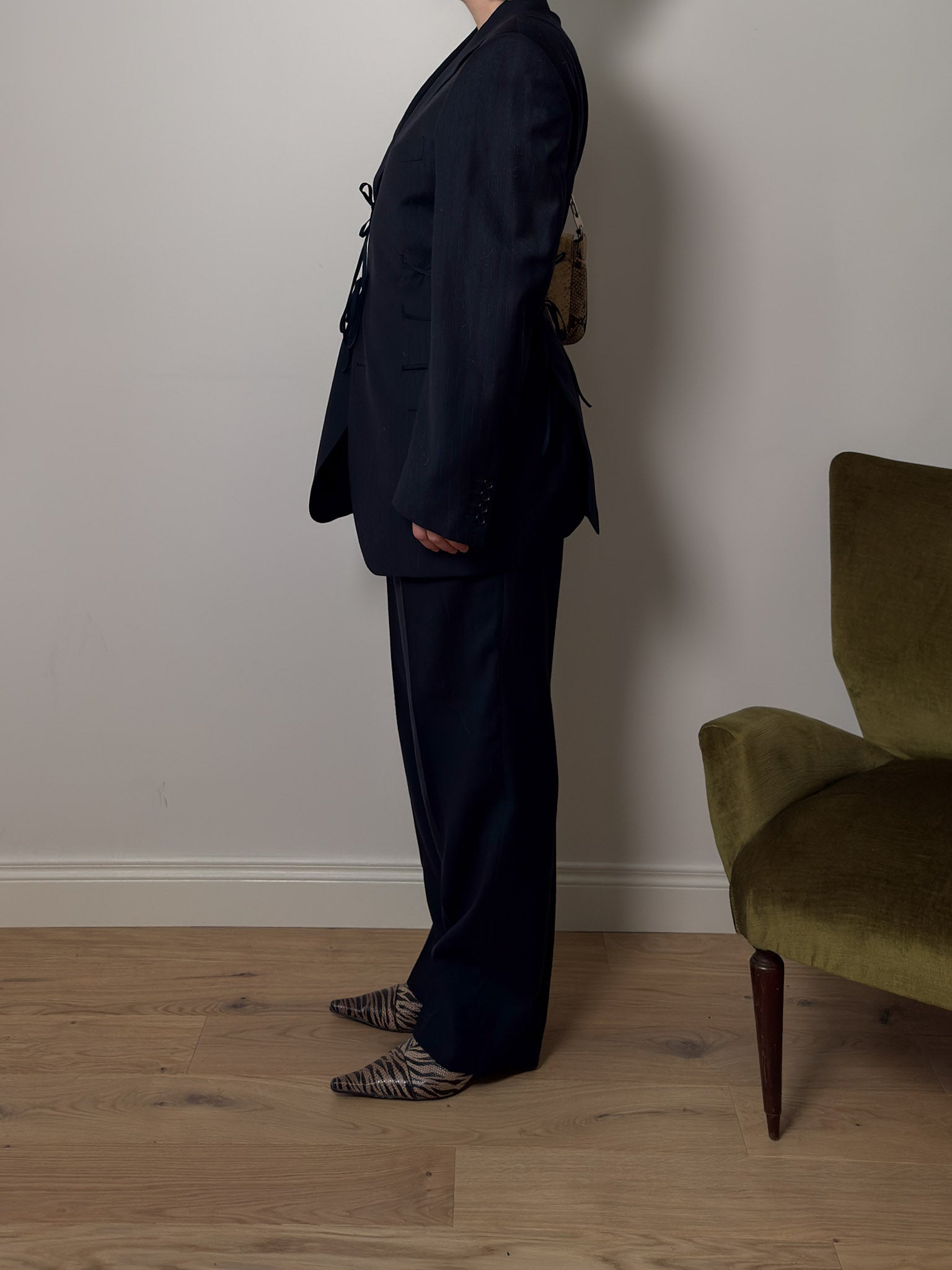 Brando blue suit