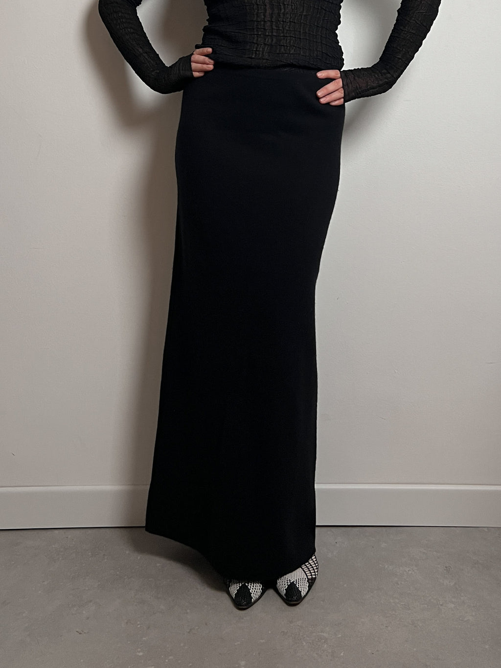 Pure merino wool black long skirt