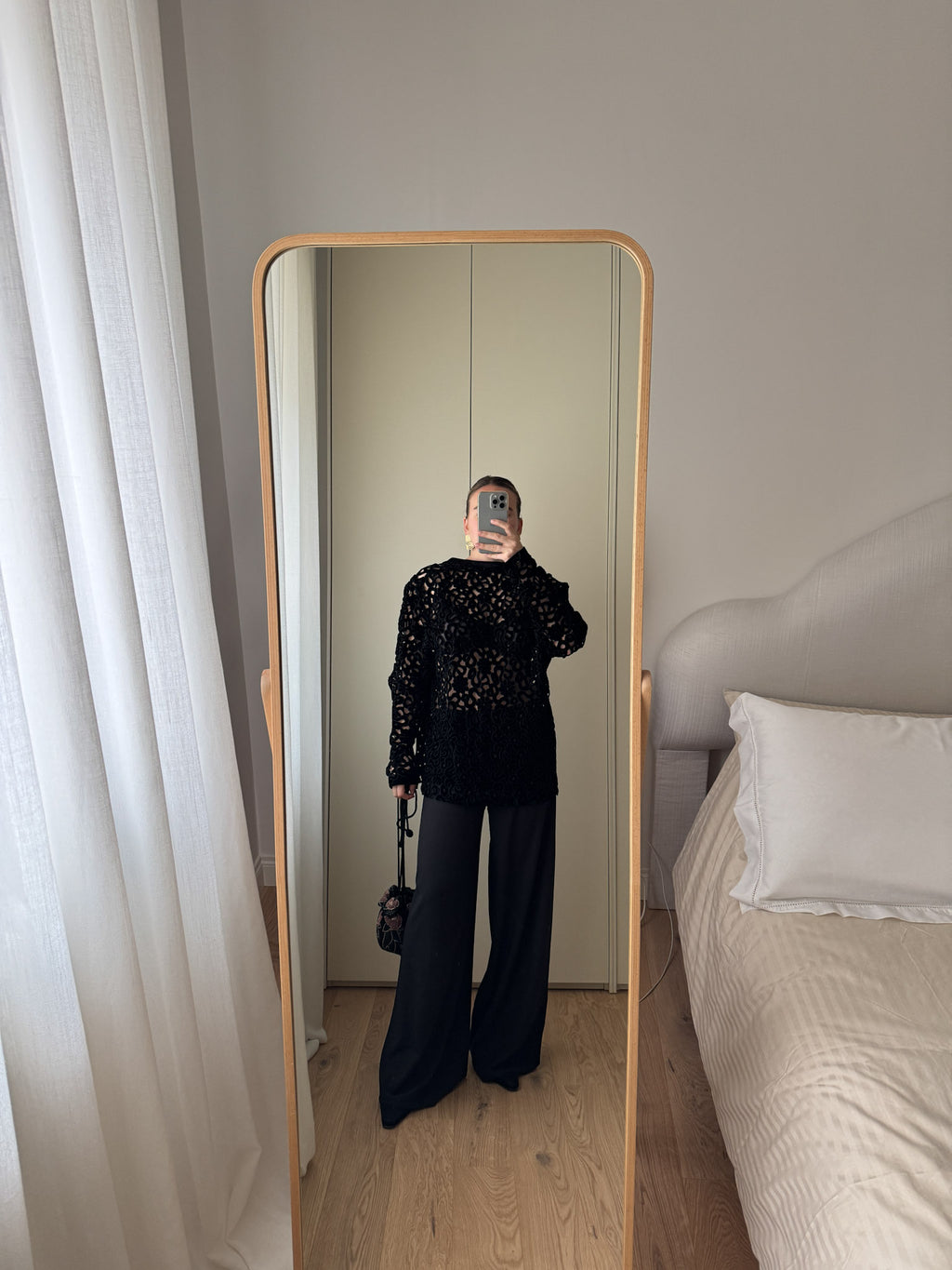 Velvet romantic black blouse