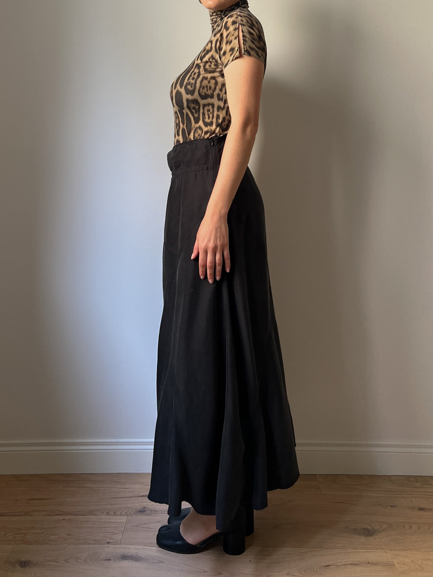 Pure silk black long skirt