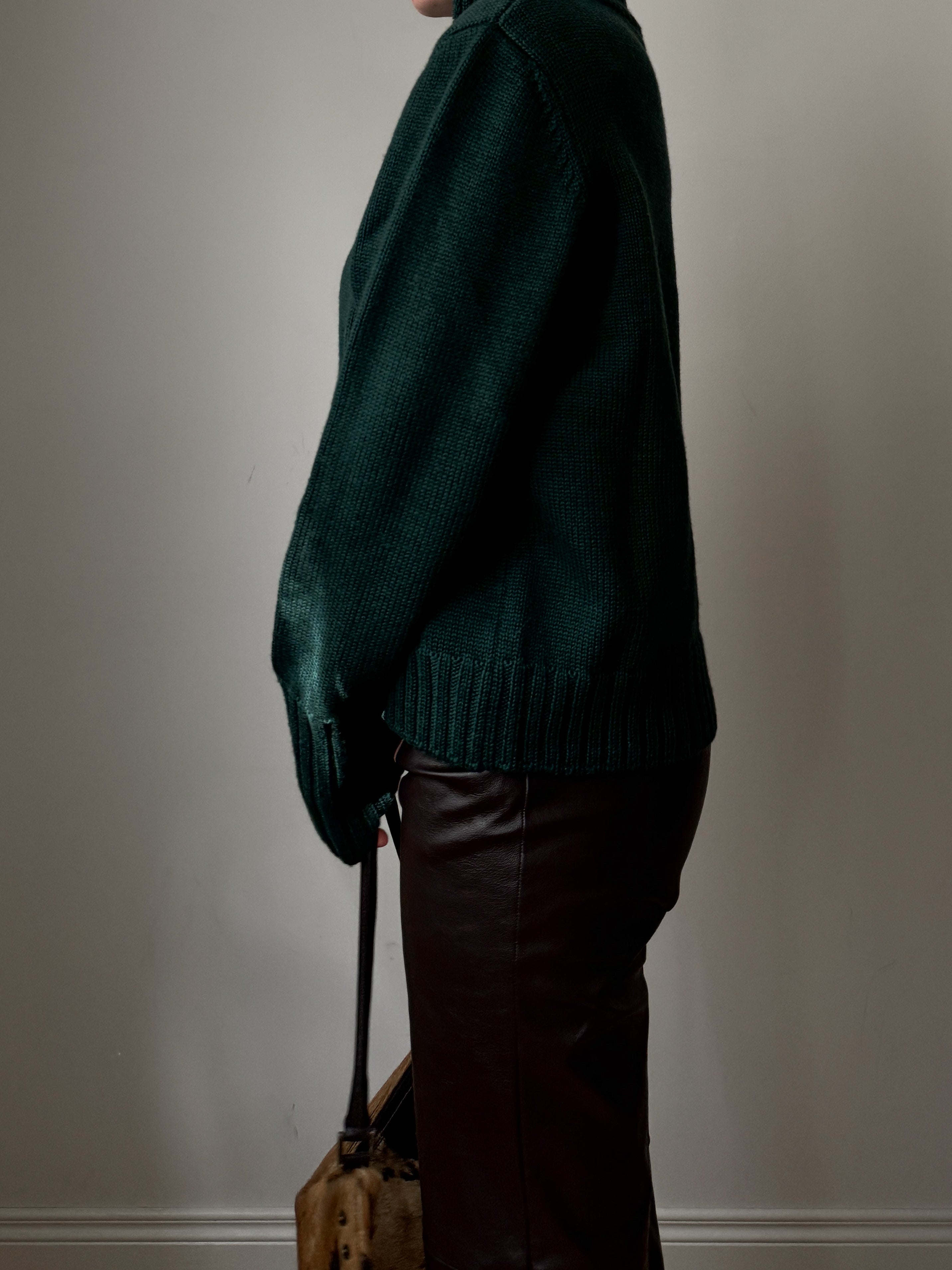 Pure wool green pull