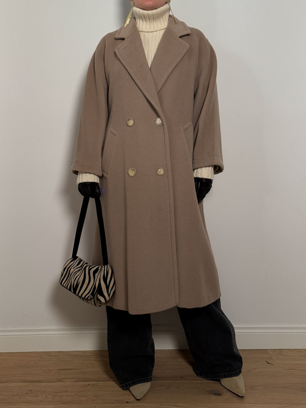 Wool and cashmere sand coat