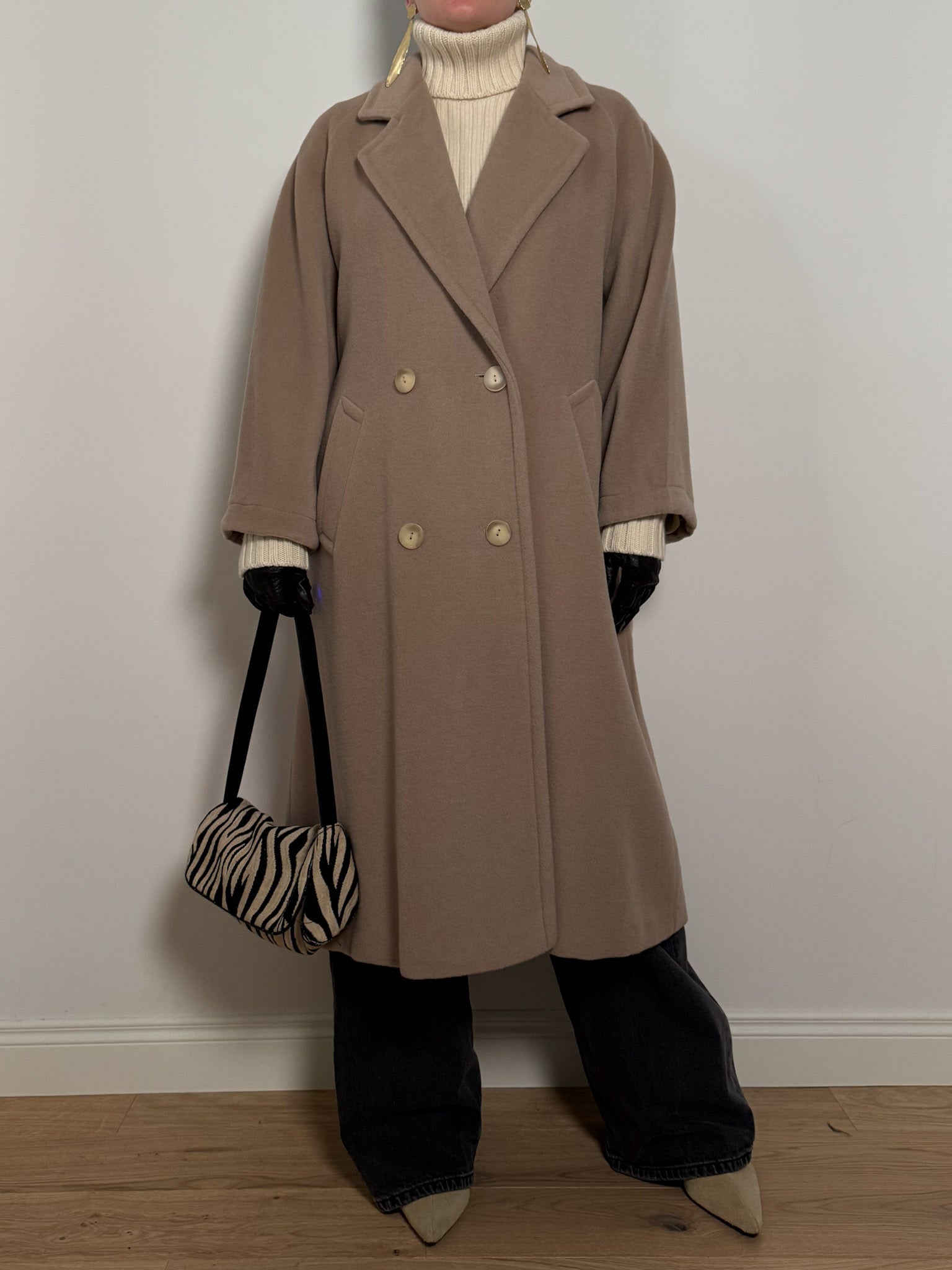Wool and cashmere sand coat