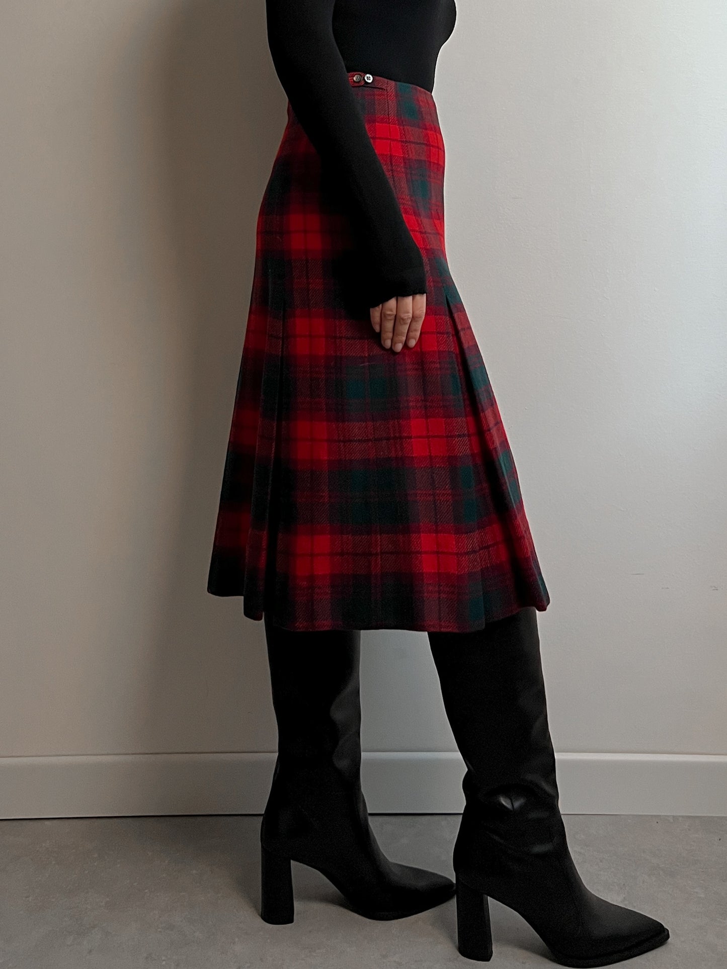 Pure wool pleated tartan skirt