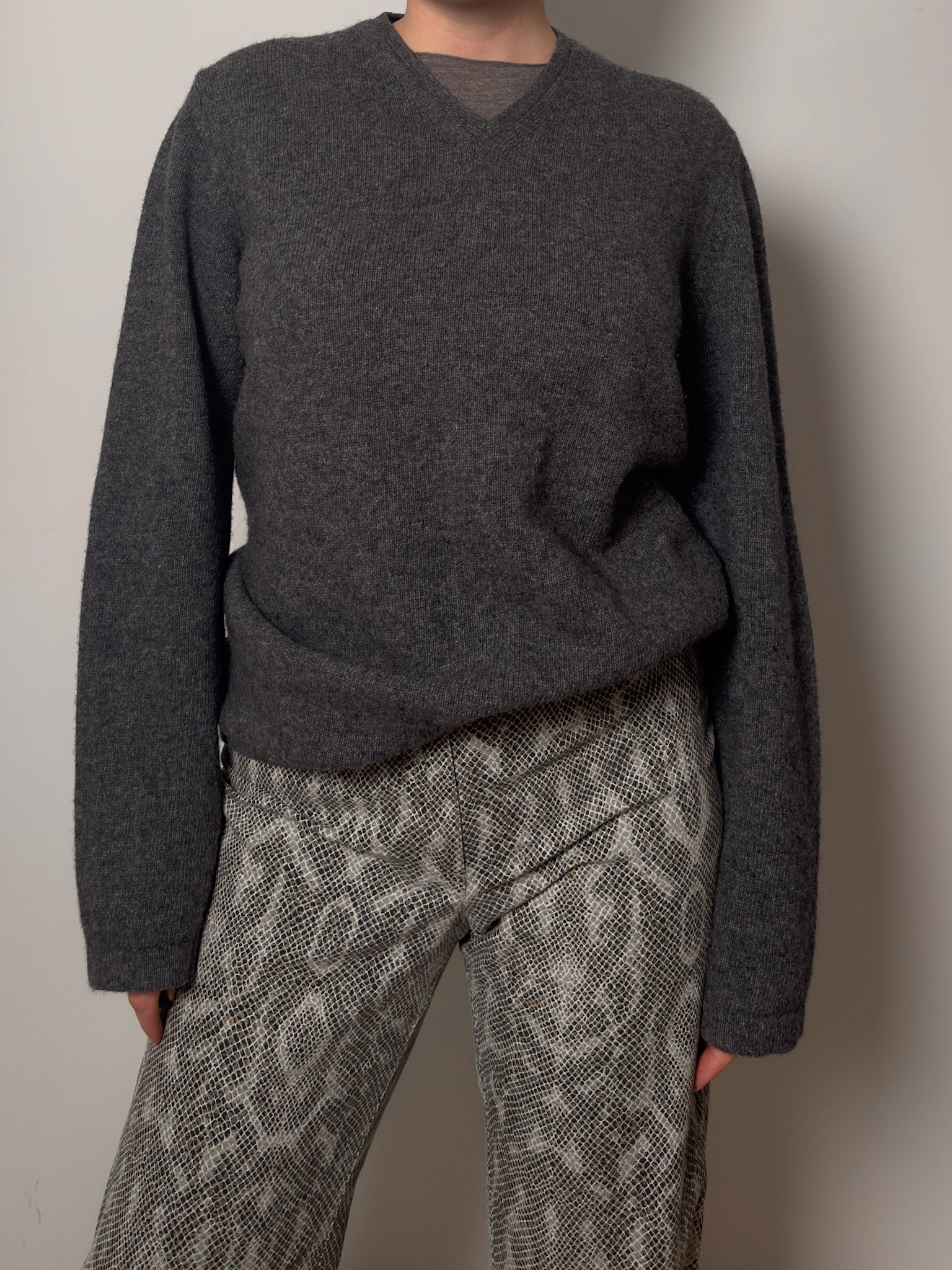 Wool grey pull