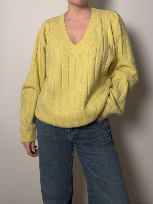 Wool blend yellow pull