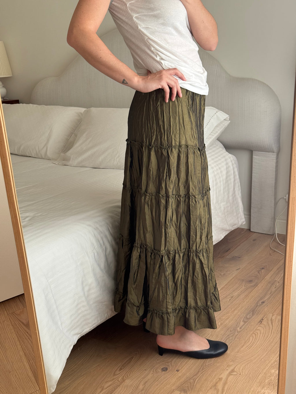 Flounced olive green skirt