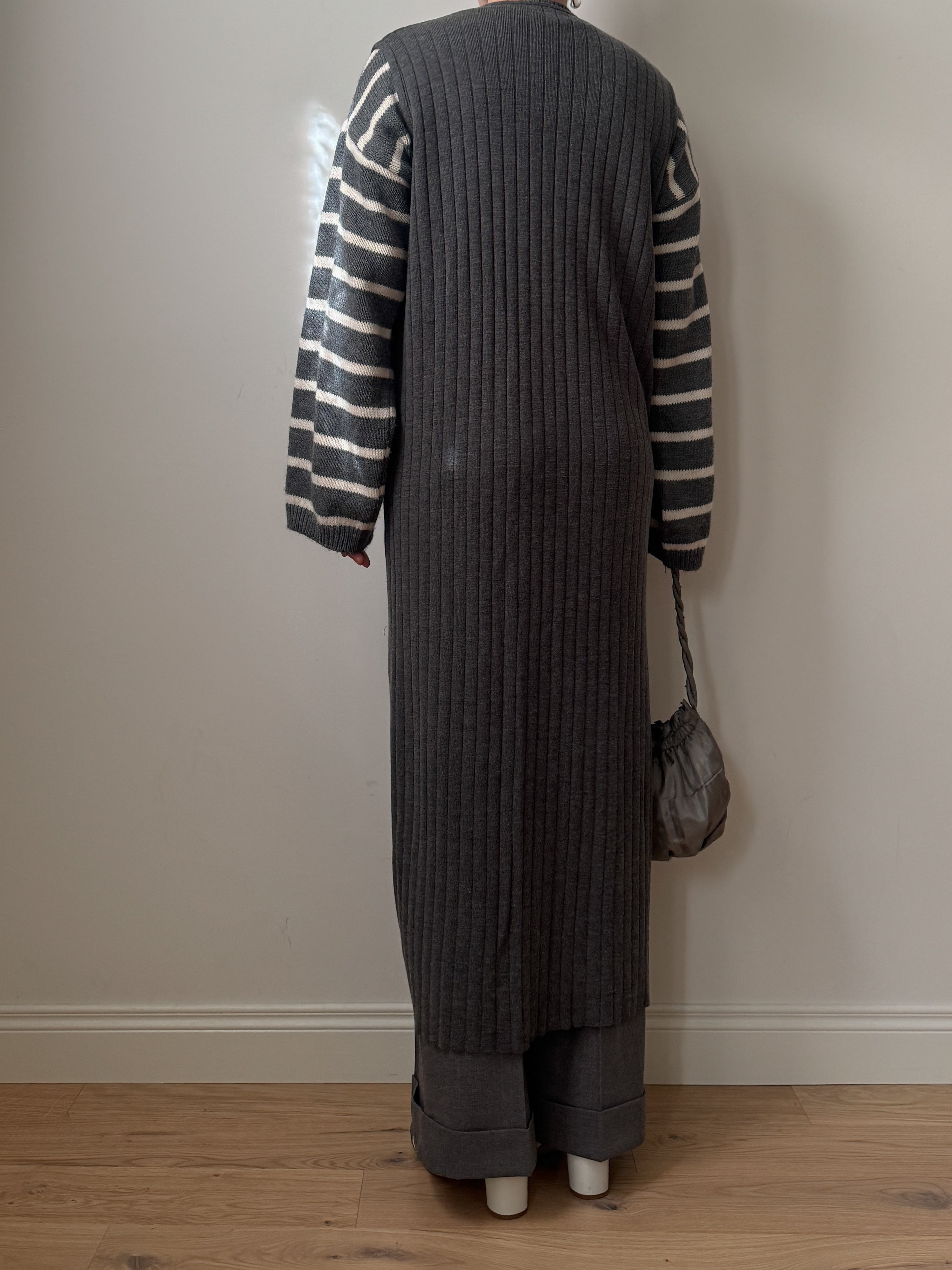 Merino wool, cashmere and wool grey vest