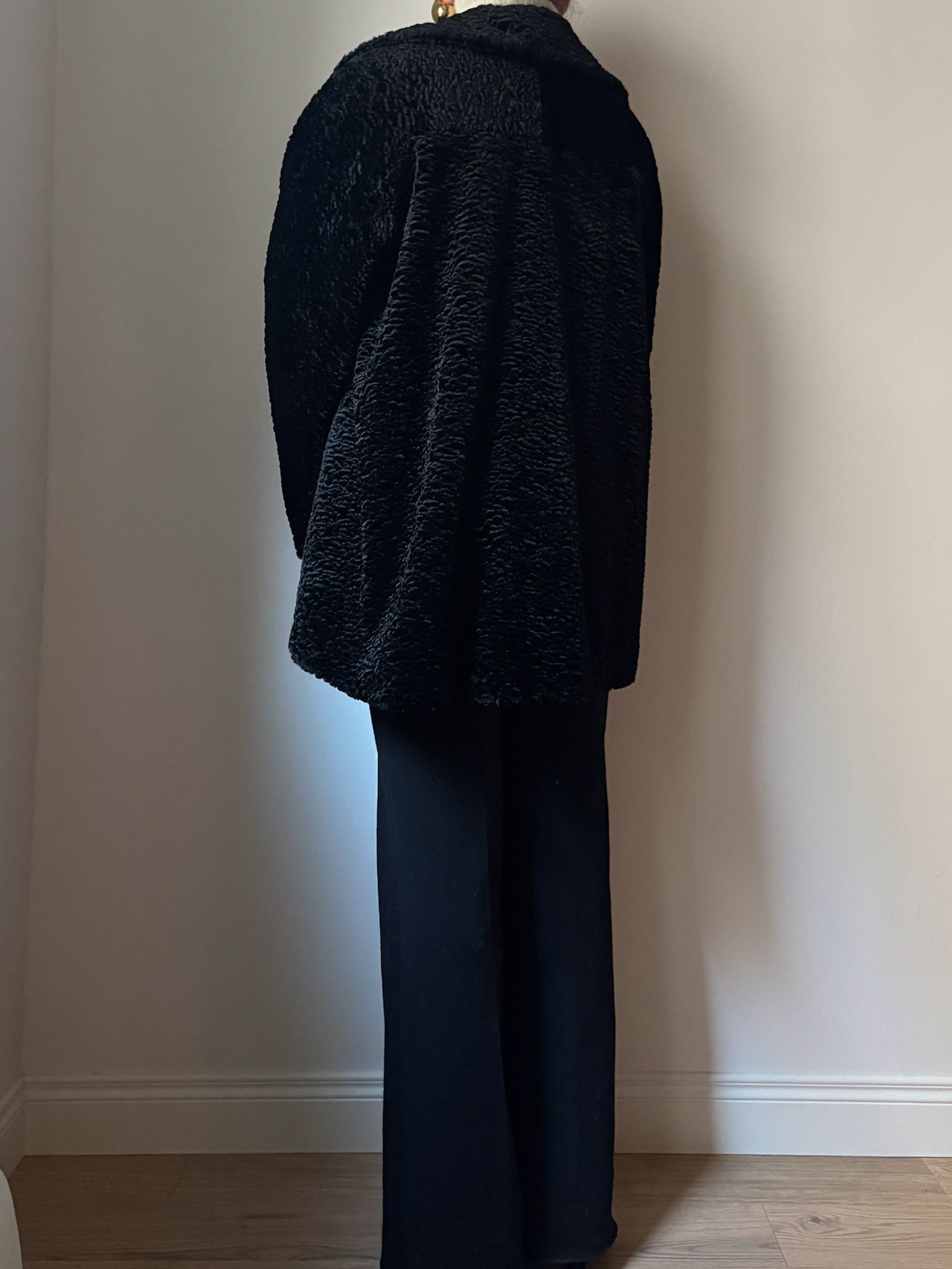 Fake fur black caban