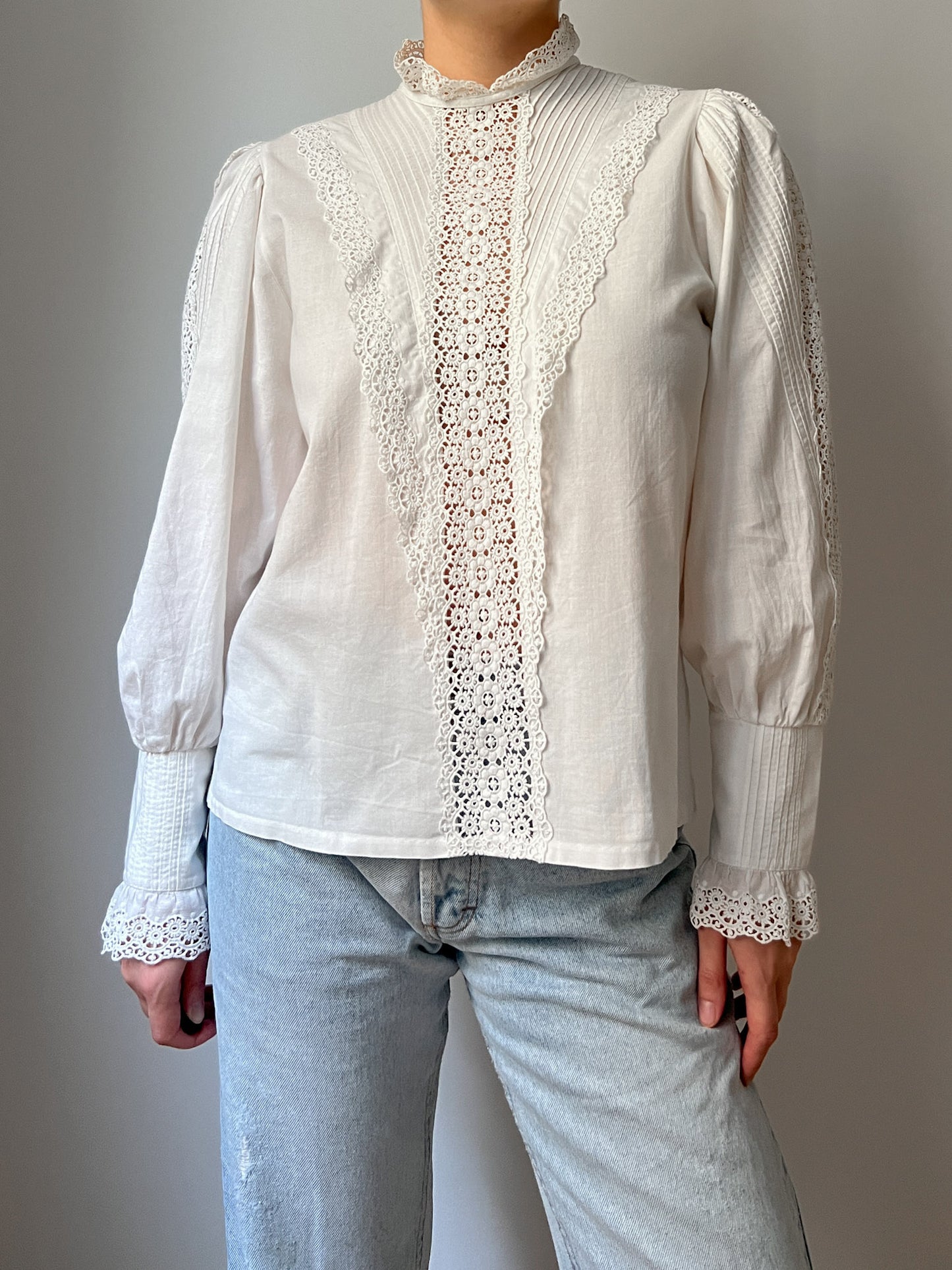 Pure cotton romantic blouse