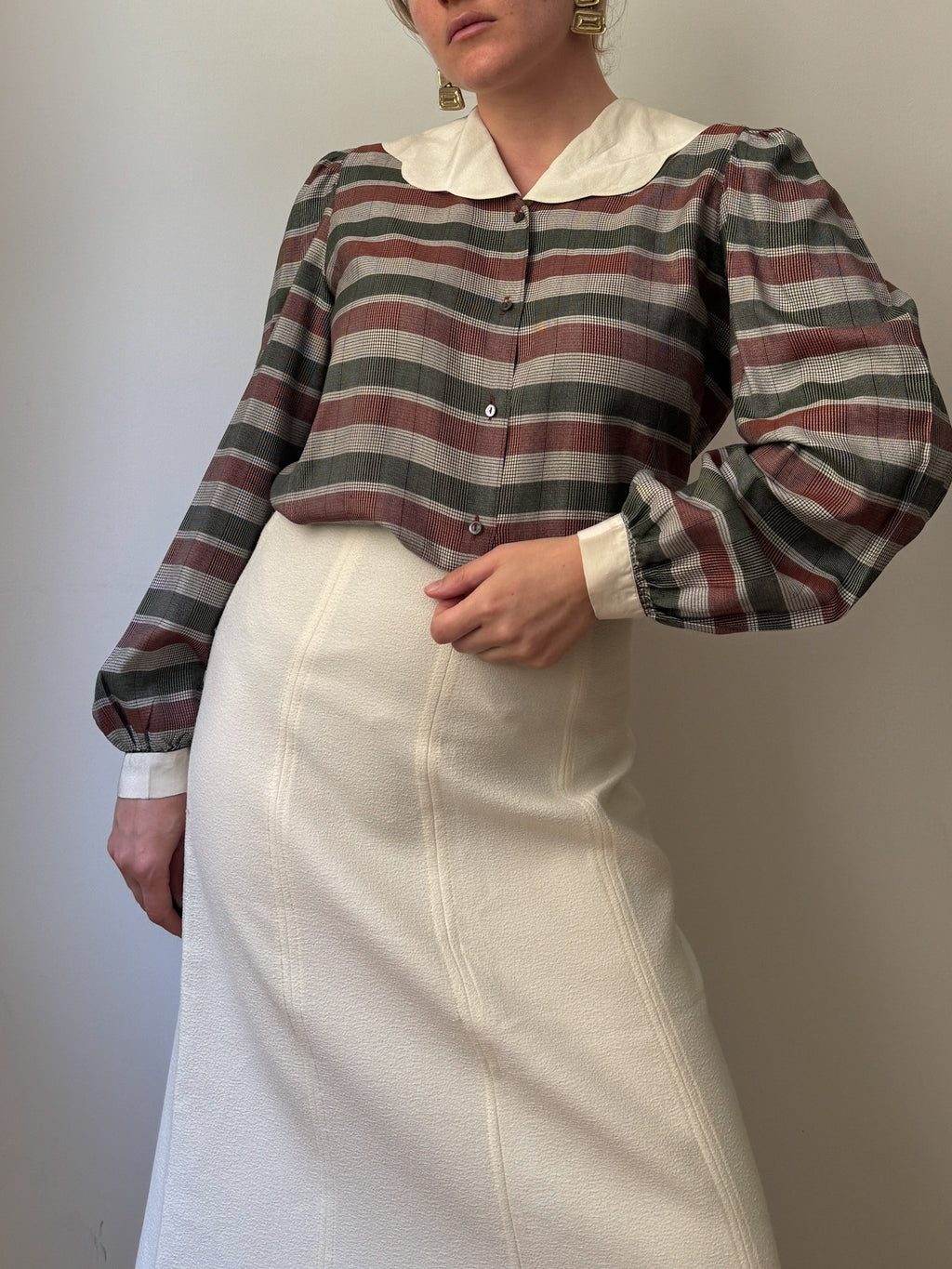 Pure silk maxi collar bouse