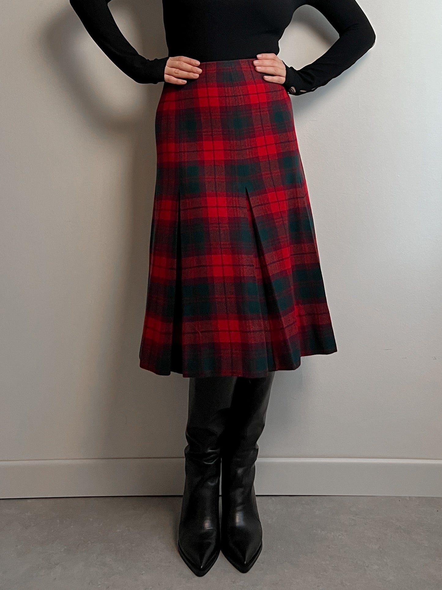 Pure wool pleated tartan skirt