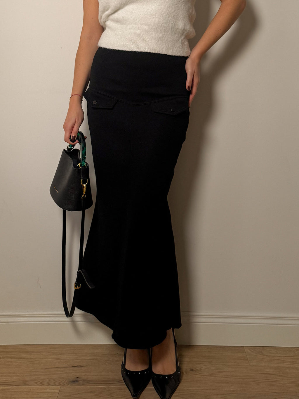 Pure merino wool black skirt