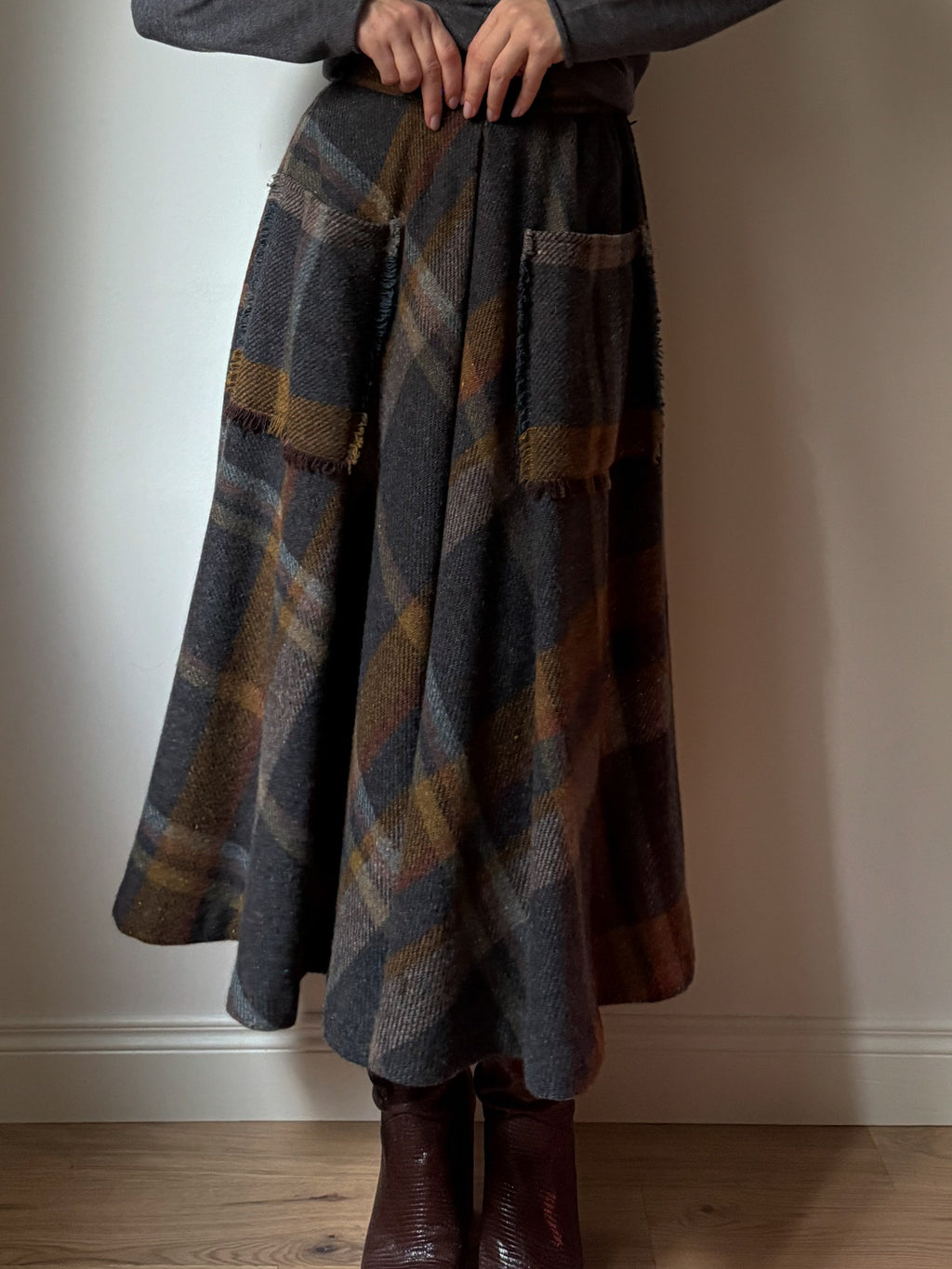 Pure wool check skirt