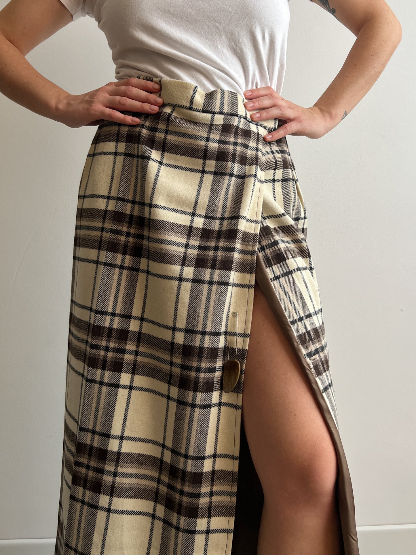 Pure wool tartan long skirt