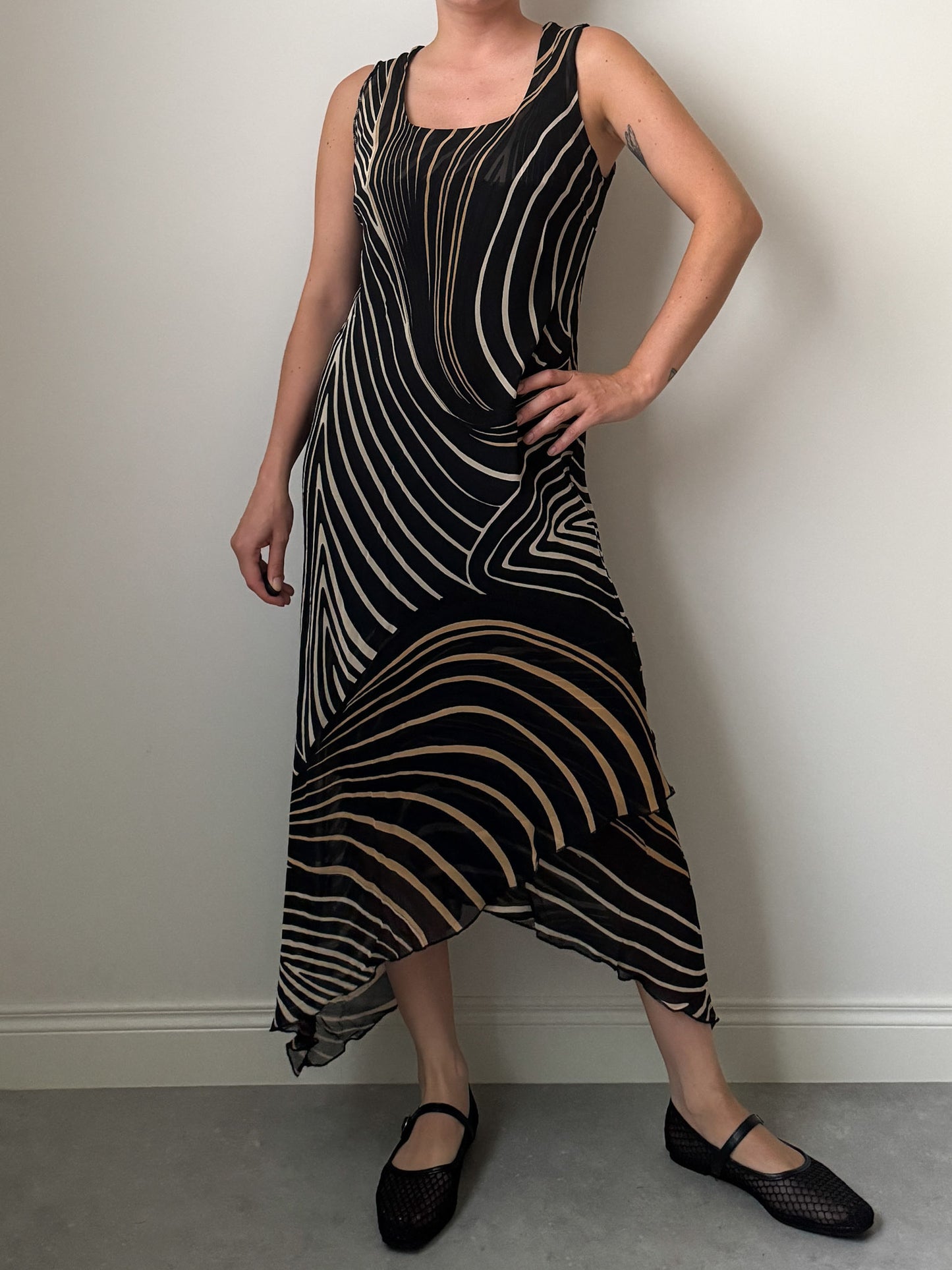 Pure viscose black and beige dress