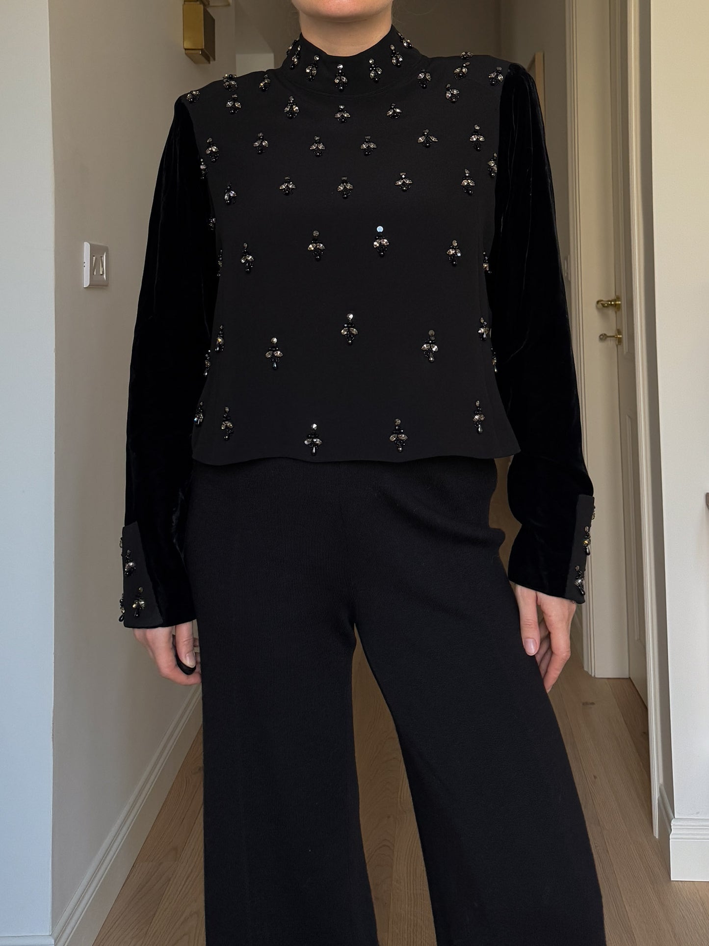 Velvet and strass black blouse