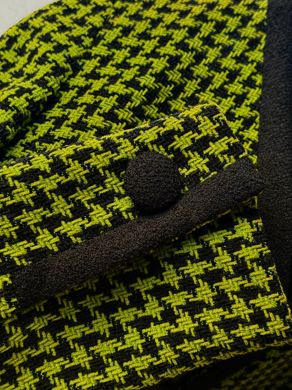 Pied de poule green and black jacket