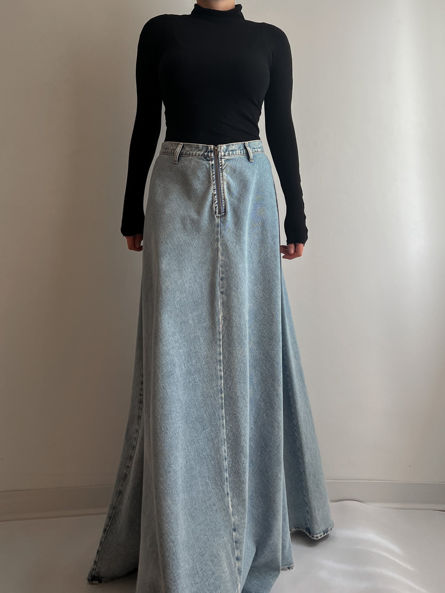 Denim extra long skirt