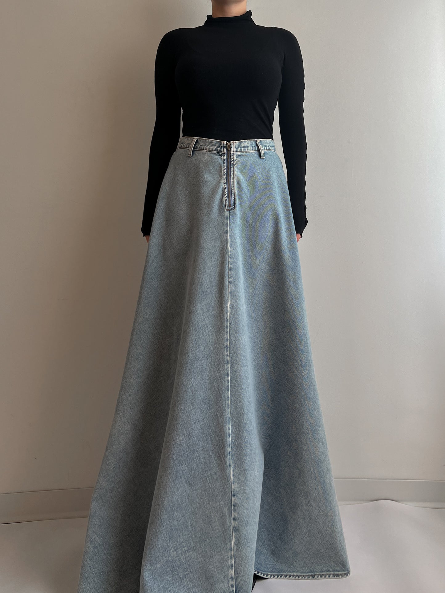 Denim extra long skirt