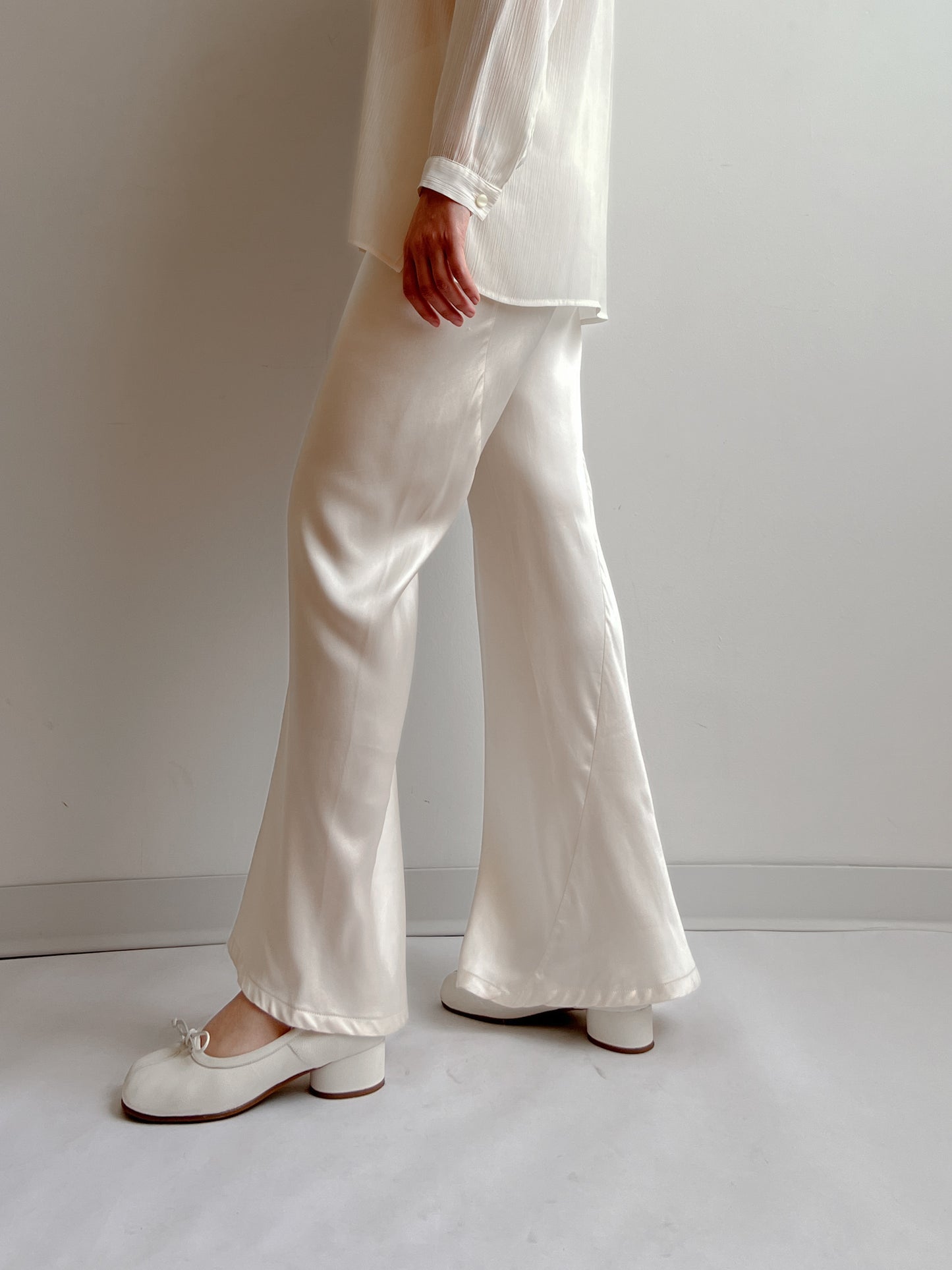 Blumarine pure silk ivory pants