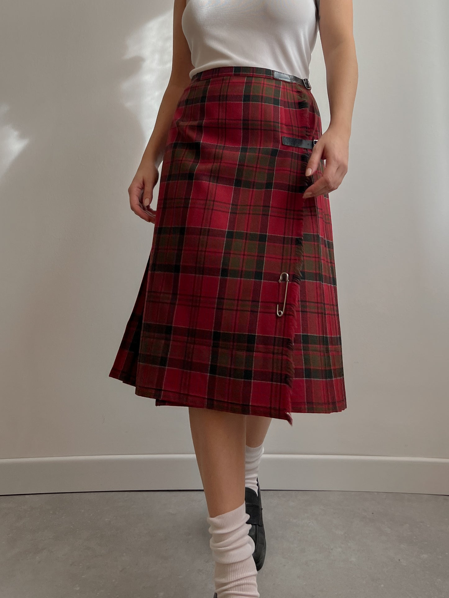 Pure wool pleated tartan skirt