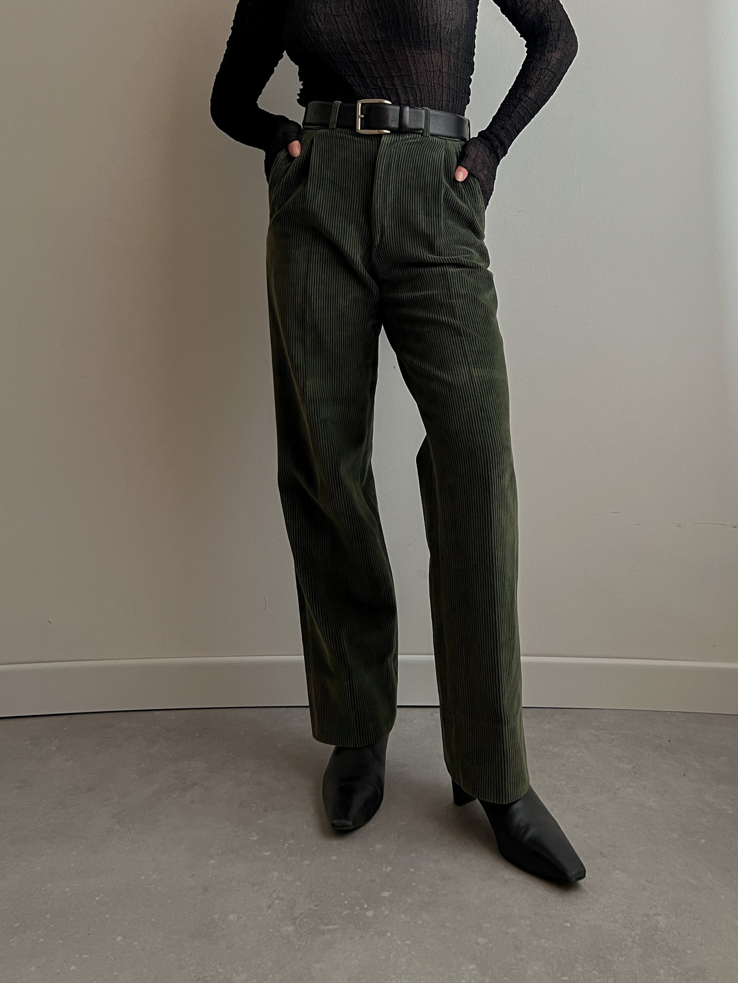 Pure velvet green pleatedpants