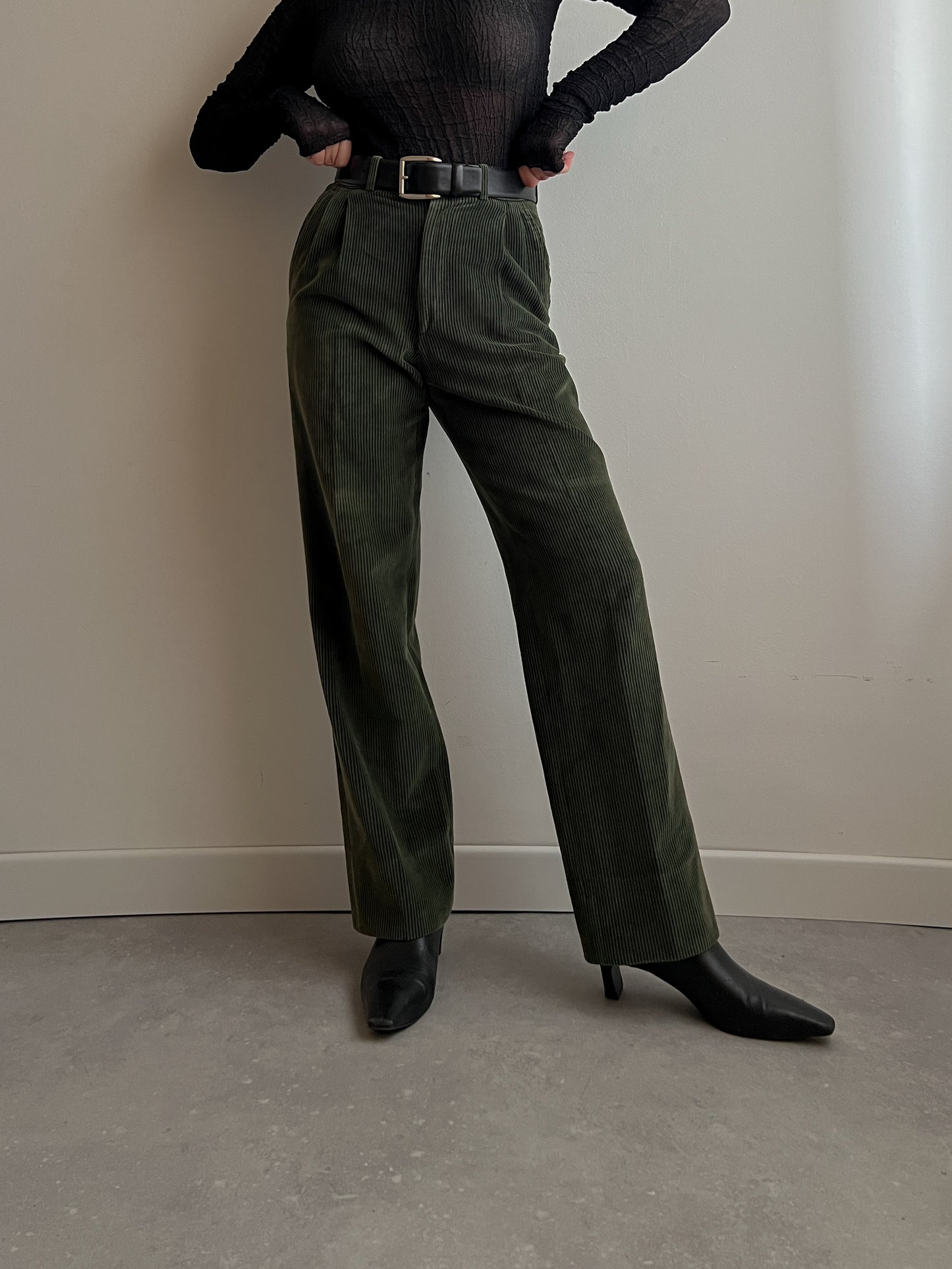 Pure velvet green pleatedpants