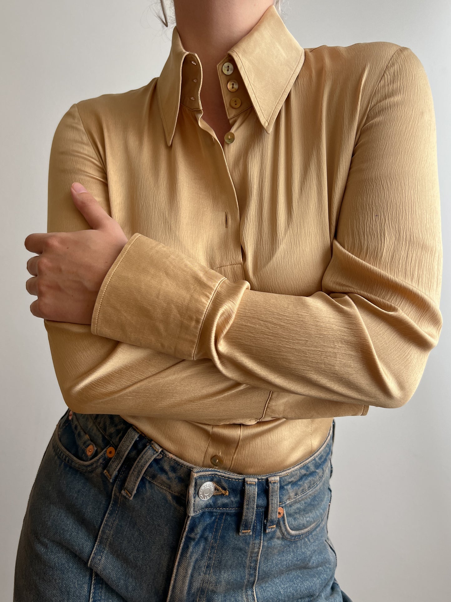 Silk blend gold shirt