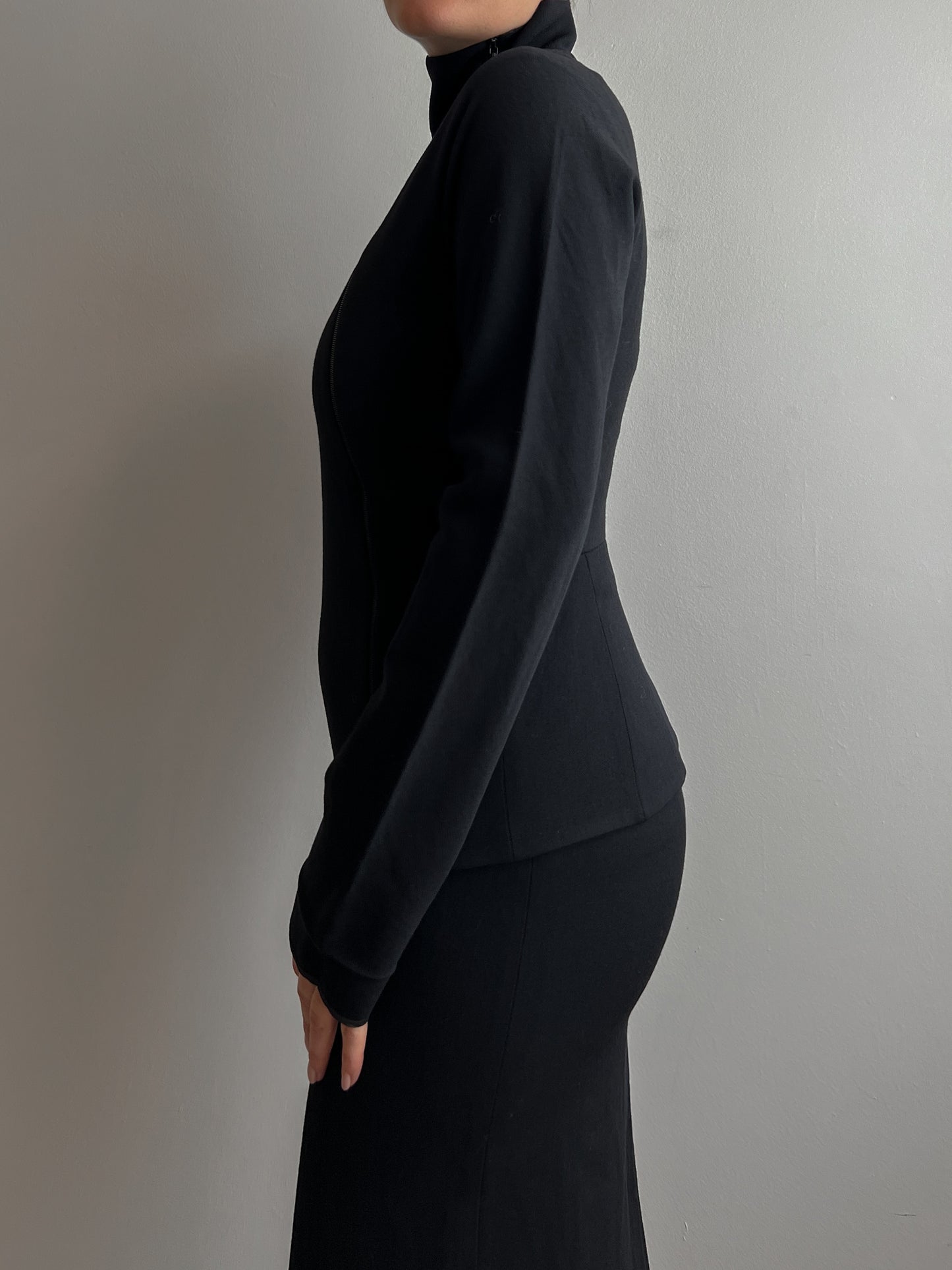 Wool black zipped suit