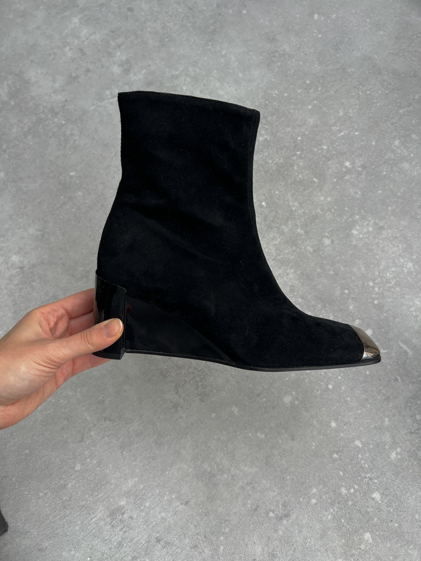 Baldini real suede black ankle boots