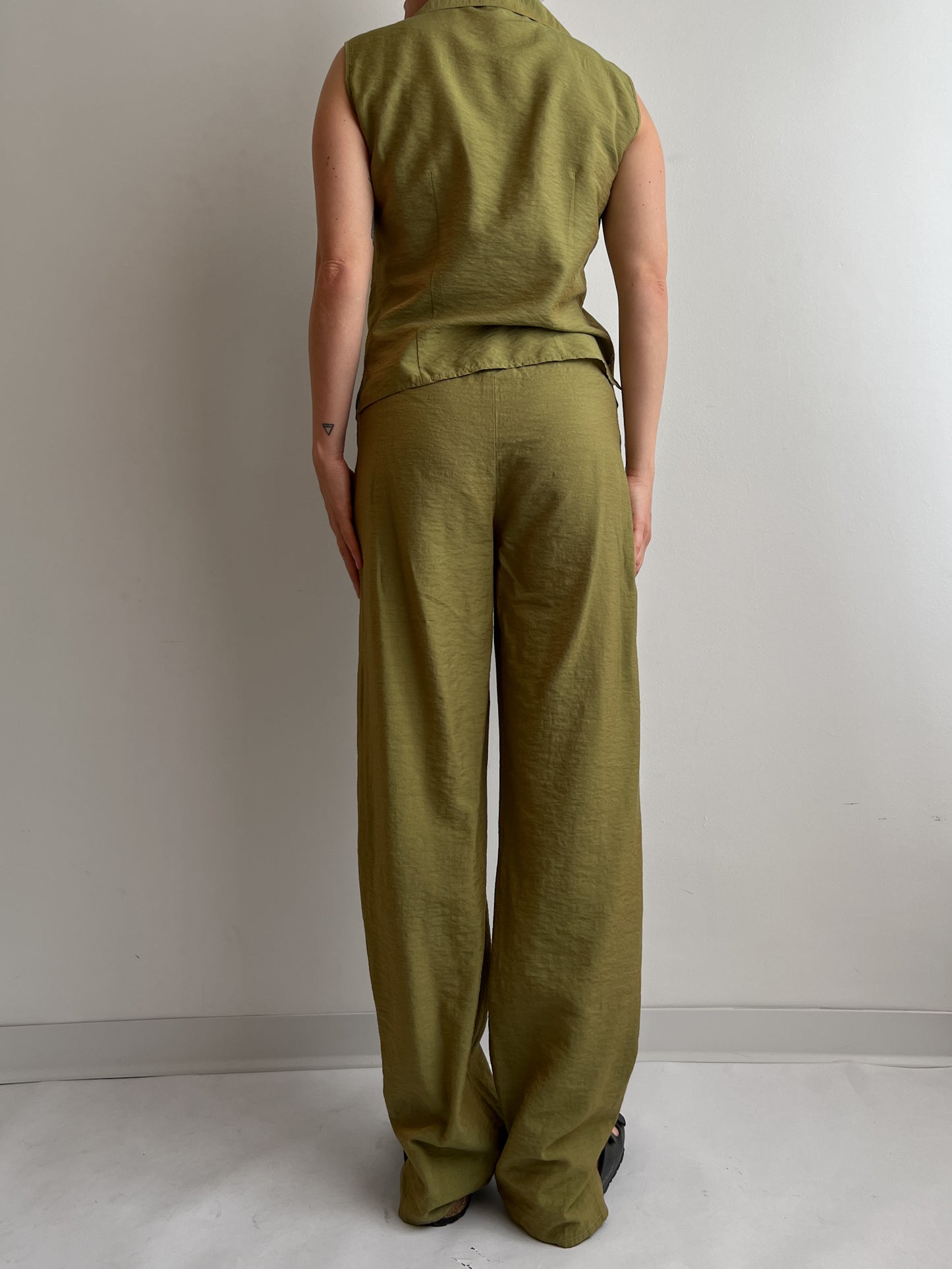 Viscose olive green suit