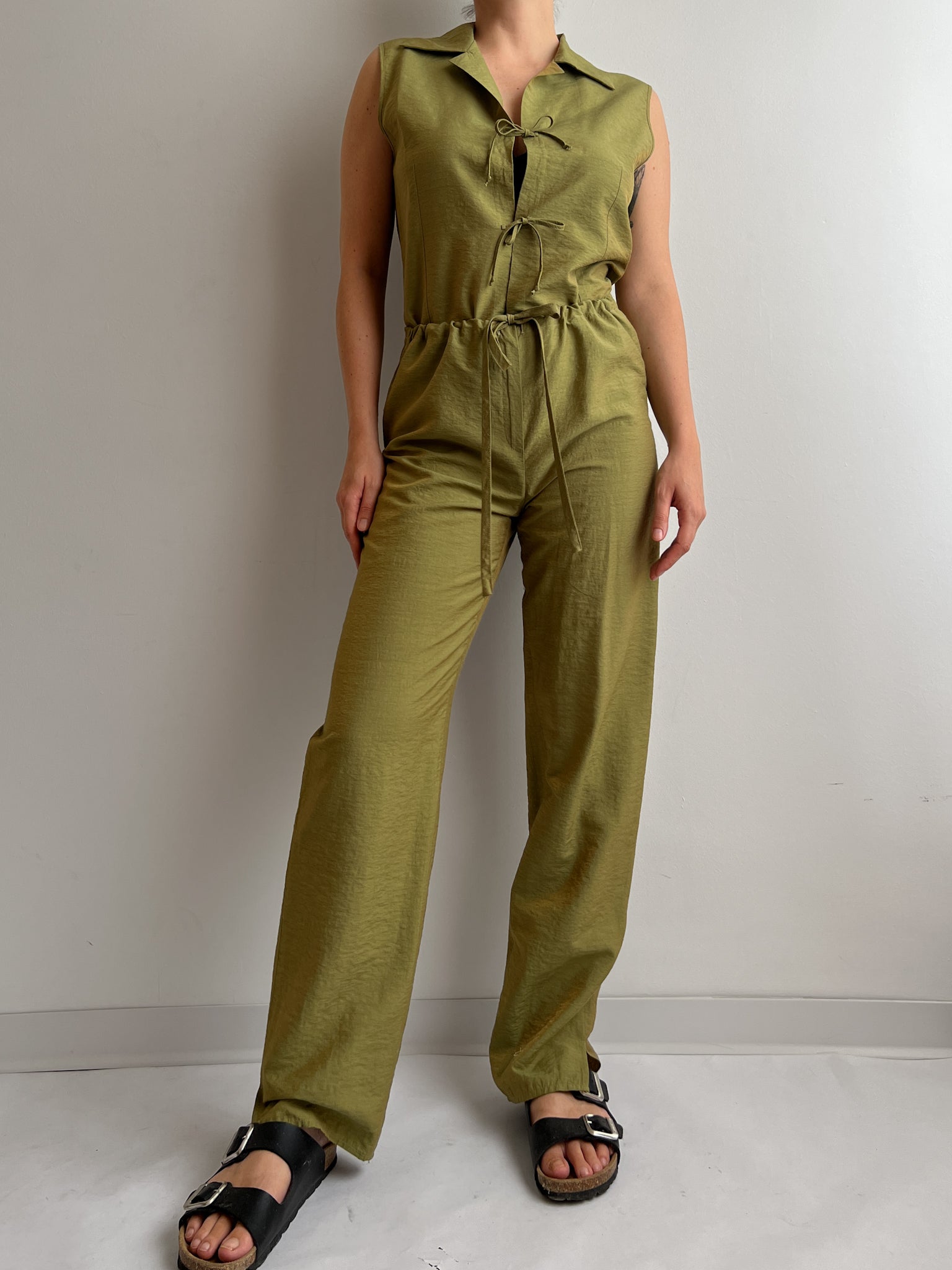 Viscose olive green suit