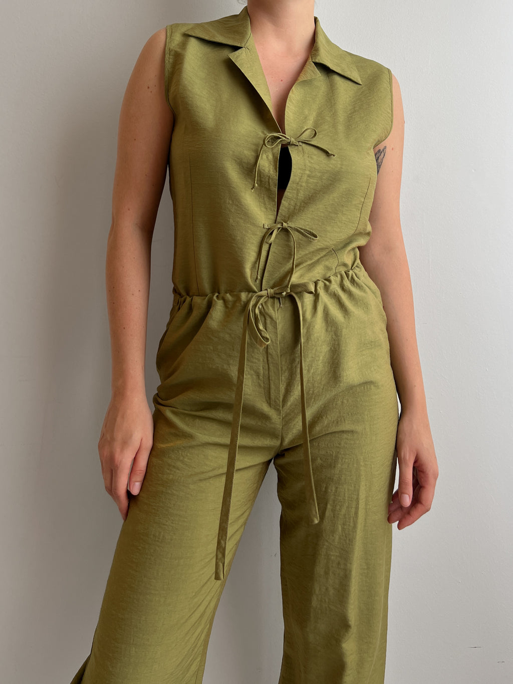 Viscose olive green suit